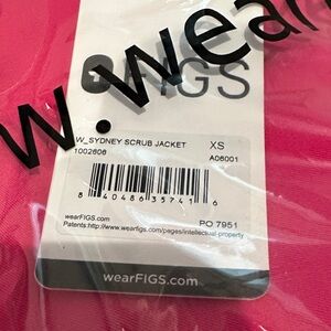 NWT FIGS Sydney Scrub Jacket in Pink